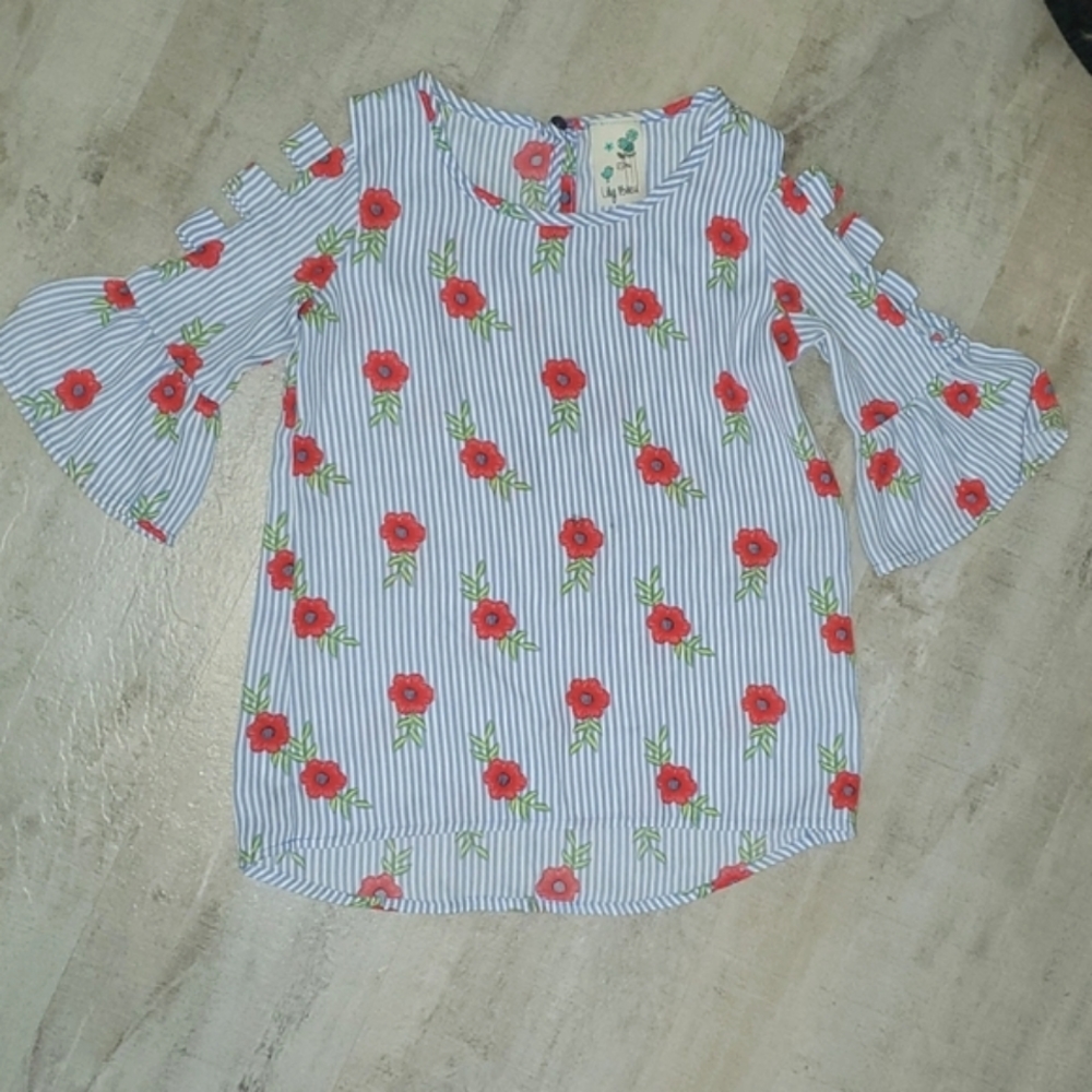 3/$10 Lily Blue blouse with cutout sleeves size 7/8